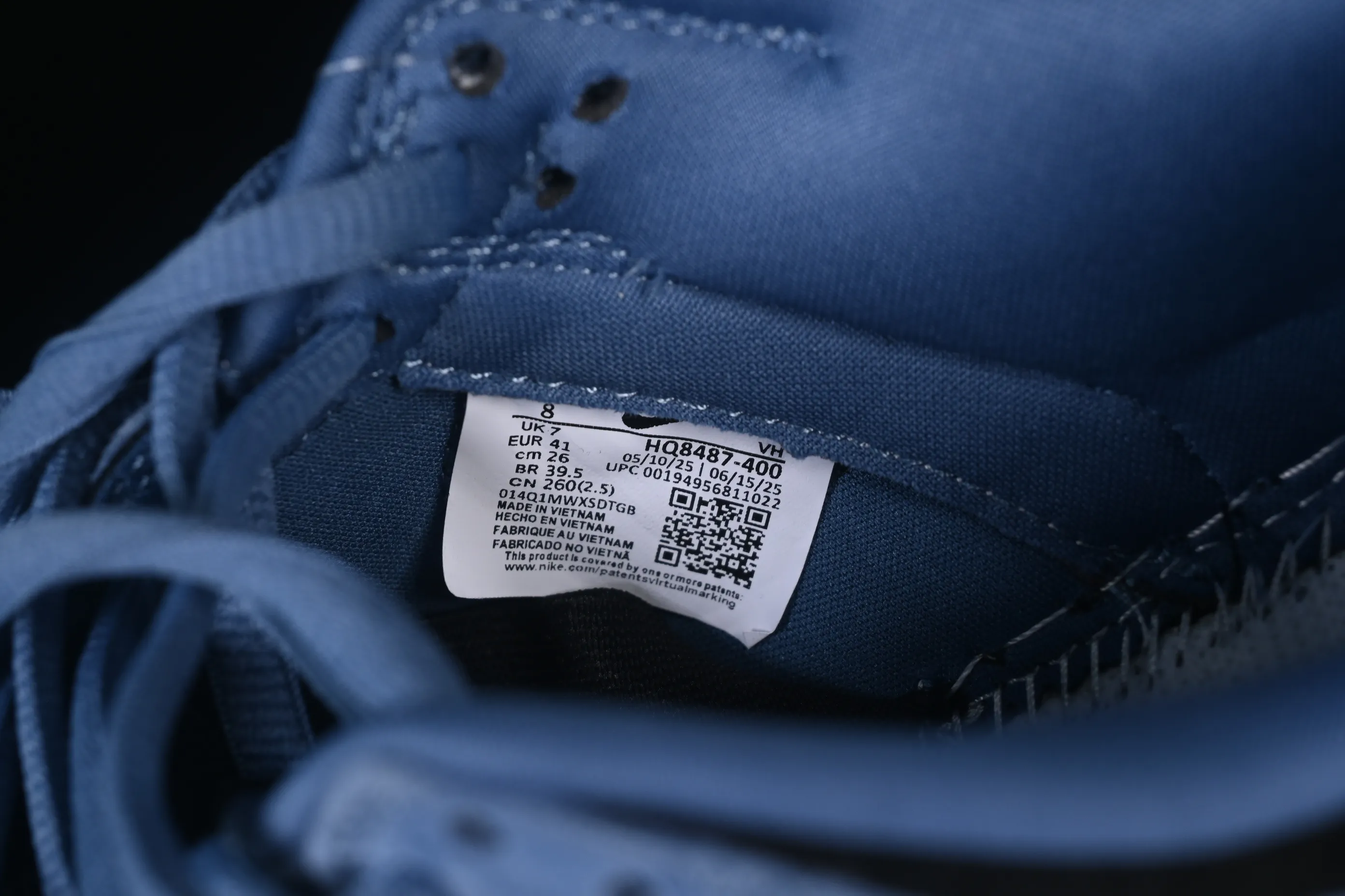 All Categories Nk SB Dunk Series Nk SB Dunk Low Low-top sneakers Supreme x Nike Dunk SB Dunk Low joint black and blue low-top casual skateboard shoes HQ8487-400